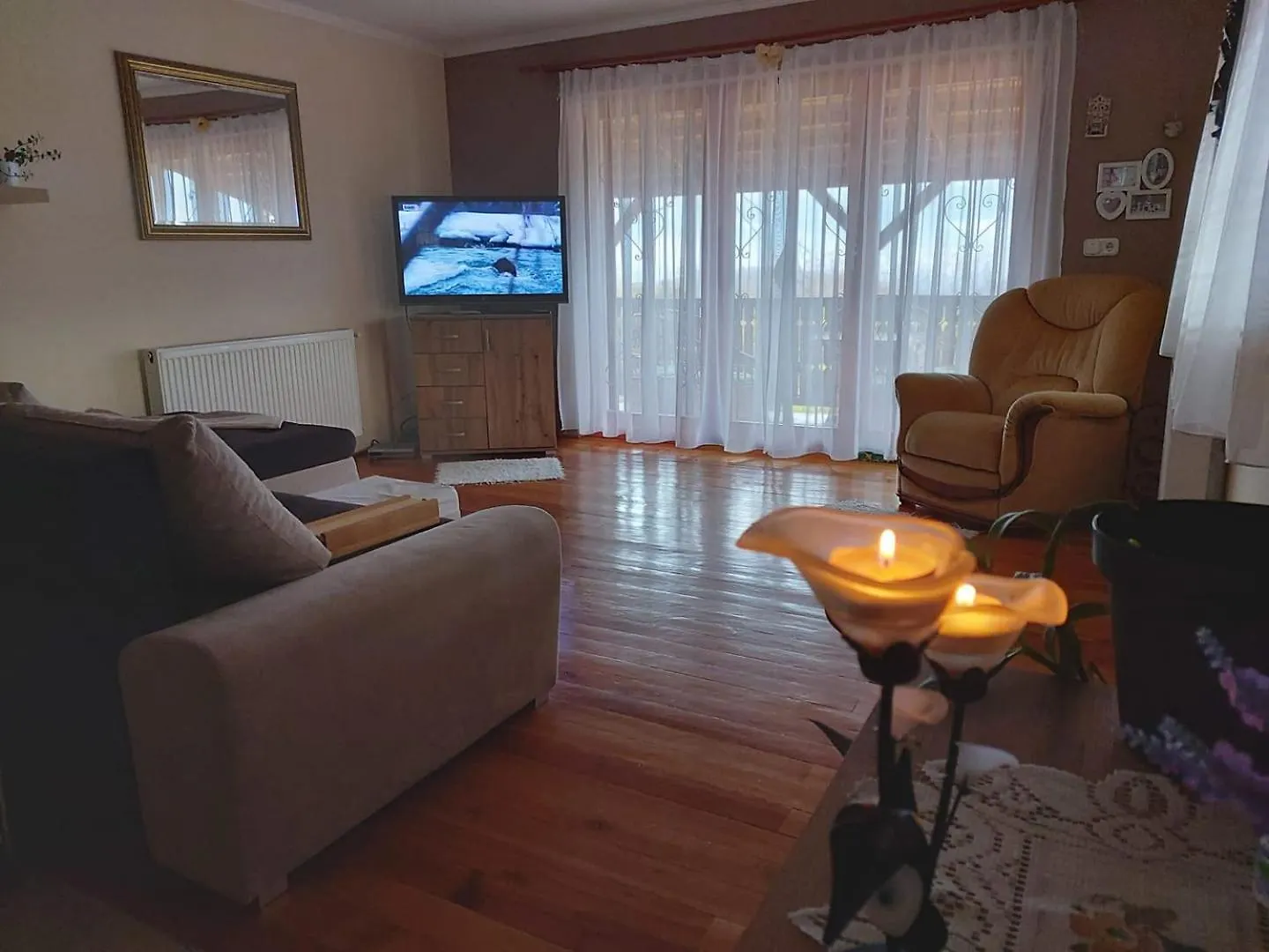 Szolocskei Vendeghaz Es Piheno Villa Eger Semesterbostad